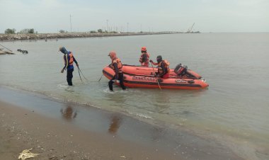 Hari ke Empat, Tim SAR Gabungan Terus Cari Nelayan yang Tenggelam di Perairan Karawang