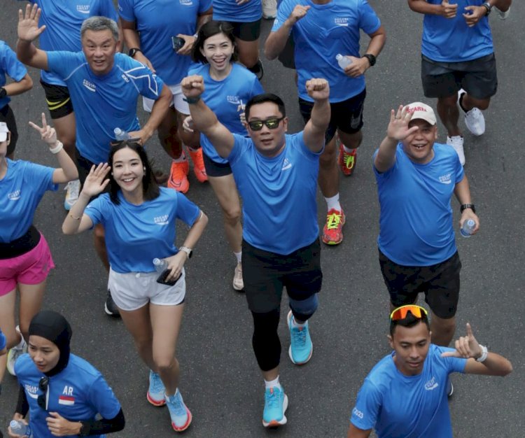 Ridwan Kamil akan Desain Medali Pocari Sweat Run 2023