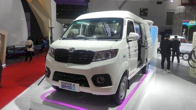 Viral, Netizen Komentari Esemka Disangka Mobil Gaib