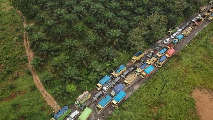 Macet 22 Jam di Jambi, Ini Penyebabnya