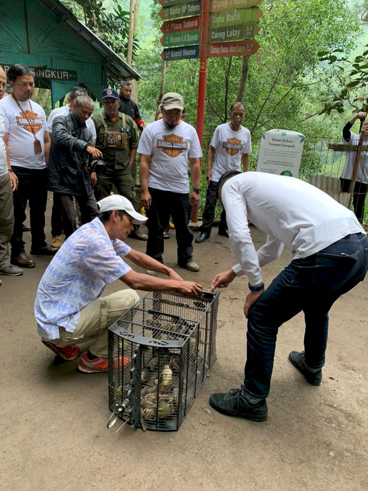 UPTD Tahura Juanda Lepasliarkan 60 Rkor Burung