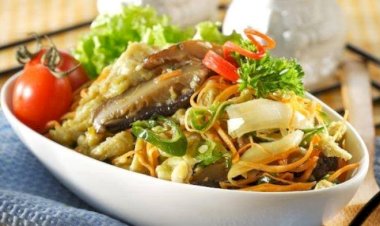 Menu Sahur Puasa dengan Orak-arik Telur Jamur