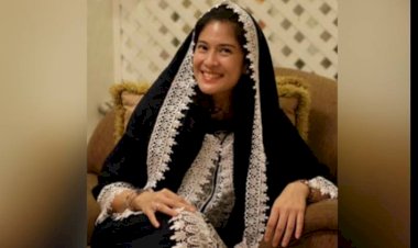 Kisah Mualaf Dian Sastro, Deg-degan Saat Belajar Shalat Hingga Khatam Al-Quran