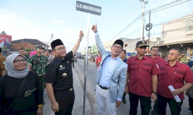 Ridwan Kamil Resmikan Jalan Cibarusah-Cikarang dengan Nama KH. R. Ma'mun Nawawi