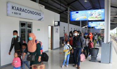 Puncak Arus Mudik, Stasiun Kiaracondong Berangkatkan 4.954 Pelanggan KA