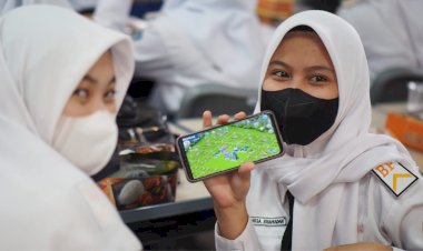 Ribuan Orang Gunakan Aplikasi Pendidikan Ini, Apa Sih Canggihnya?