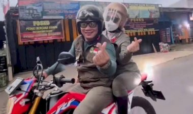 Ridwan Kamil Mudik Naik Moge Bareng  Istri