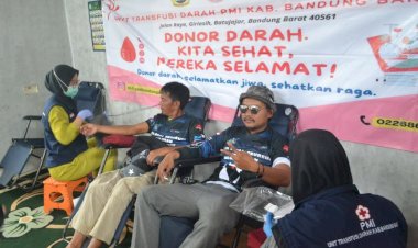 Selain Halal Bihalal, Perusahaan dan Komunitas ini Gelar Bakti Sosial di Bendungan Saguling
