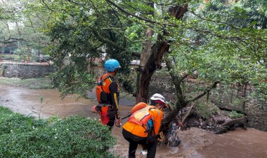 Pemancing Tenggelam di Sungai Pasirluyu Bandung, Tim SAR Turun Tangan
