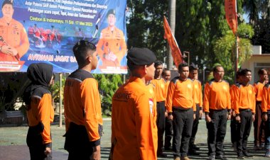 Kantor SAR Bandung Gelar Pelatihan Water Rescue Bagi Potensi SAR di Jawa Barat