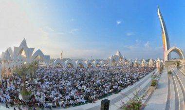 Plh Gubernur Jabar: Masjid Penting Jadi Basis Pembangunan