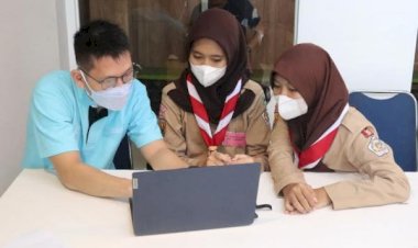Ratusan  Pelajar SMA/SMK Ciptakan Kampanye Literasi Digital