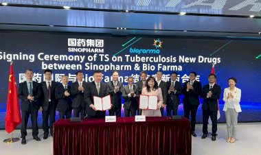 Bio Farma dan Sinopharm Teken MoU Global Co-Development Partnership on Innovative Tuberculosis Treatment