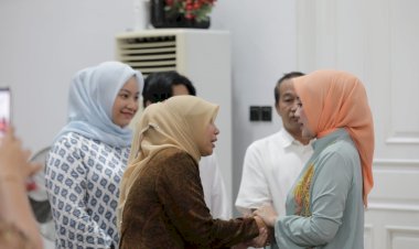 Atalia Ridwan Kamil Ziarah Makam Ibu Norbaiti di Samarinda