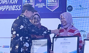 Pos Indonesia Sabet Penghargaan BUMN Dewi 2023
