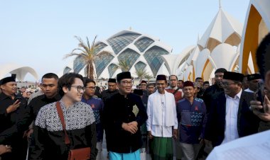 Ridwan Kamil Ajak Ustaz Abdul Somad Kunjungi Galeri Rasulullah SAW di Masjid Raya Al Jabbar