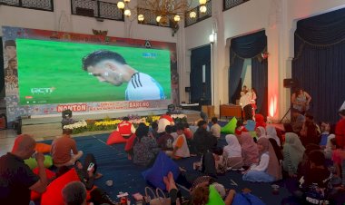 Anak Yatim Hingga Legenda Persib Nobar Timnas VS Argentina di Gedung Sate