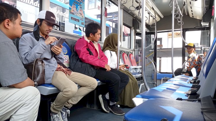 Begini Cara Bus Trans Metro Pasundan Manjakan Pelajar Hingga Disabilitas