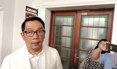Warga Jabar Diklaim Banyak Terbelit Pinjol Oleh OJK, Ini Pembelaan Ridwan Kamil