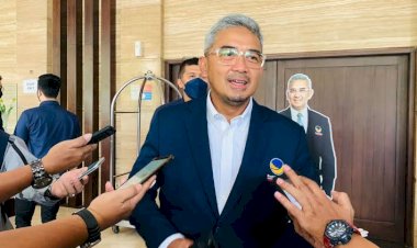 Farhan NasDem Bilang Pesannya Tak Berbalas, Anies Pamerkan Isi Chat WA