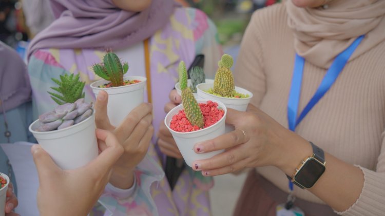 Bio Farma Libatkan Karyawan Lestarikan Lingkungan Melalui Program Bottle Exchange with Plants