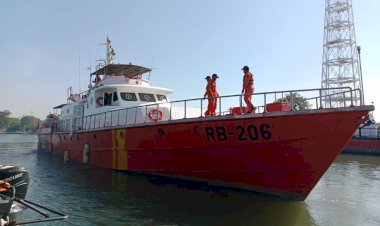 SAR Cari Korban ABK KM Bahtera Putih di Laut Jawa