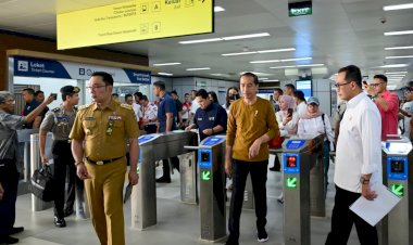 Gubernur Ridwan Kamil Dampingi Presiden Jokowi Tinjau LRT Jabodebek