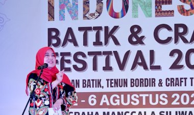 Banyak Barang Unik dan Khas di Ajang  Indonesia Batik and  Craft Festival 2023