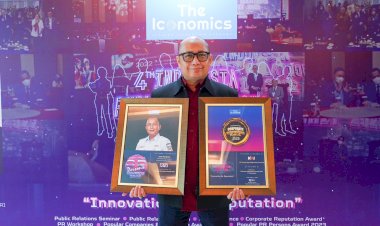 Humas PT KAI Joni Martinus Raih Penghargaan PR Persons Awards 2023