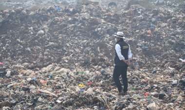 Hari Ke-10, Titik Api Permukaan TPA Sarimukti Berhasil Dipadamkan