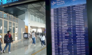 Mengapa Kita Harus Jalan Jauh Menuju Gate di Bandara? Ternyata Ini