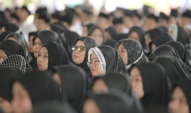 Gubernur Ridwan Kamil Pimpin Ikrar Janji Setia Pimpinan NII Kembali ke NKRI