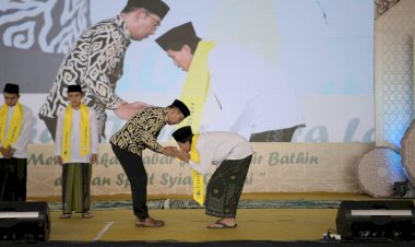 Gubernur Ridwan Kamil Wisuda 2.000 Penghafal Al-Qur'an Program Sadesha