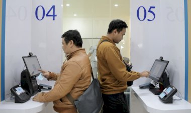 Gubernur Ridwan Kamil Resmikan Samsat Digital di Terminal Leuwipanjang