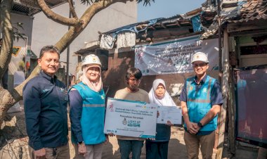 Terus Nyalakan Impian Keluarga Kurang Mampu, PLN Kembali Sambungkan Listrik Gratis Dari Donasi Pegawai ke 216 Pelanggan di Jabar
