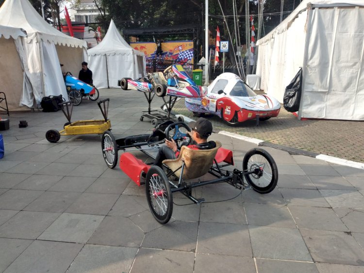 Lomba Kereta Peti Sabun Kembali Digelar di Bandung