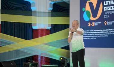 Setiawan Wangsaatmaja Raih Penghargaan Inisiator Transformasi Birokrasi Jawa Barat