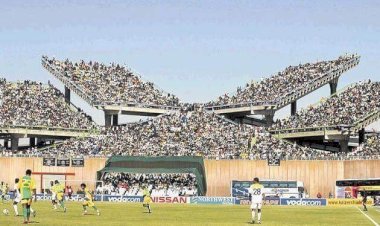 Ini Dia Stadion Teraneh di Dunia, Nonton Sepakbola Harus Menyamping