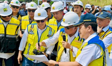 Tinjau Pembangunan Infrastruktur di Kabupaten Bogor, Bey Machmudin: Ini Bentuk Kehadiran Pemerintah untuk Masyarakat