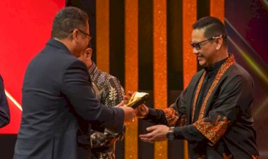 Pos Indonesia Raih Penghargaan Prominent Award 2023