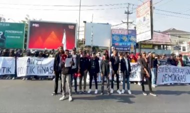 Mahasiswa Yogjakarta Tuding MK Diperalat Dinasti Politik