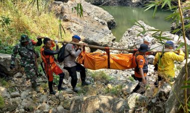 Tim SAR Gabungan Temukan Jenazah Korban Tenggelam di Sungai Cimanuk