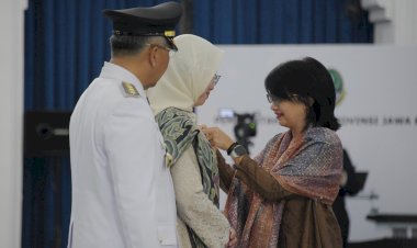 Amanda Soemedi Lantik Diah Utami sebagai Penjabat TP PKK Kota Cimahi