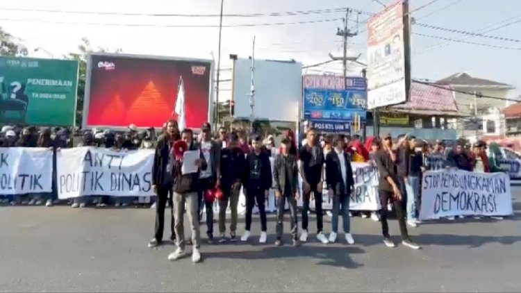 Mahasiswa Yogjakarta Tuding MK Diperalat Dinasti Politik