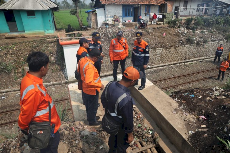 Memasuki Musim Hujan, Daop 2 Bandung Siagakan AMUS dan Pantau Titik Rawan