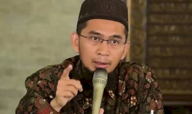 Viral, Ustaz Adi Hidayat Hentikan Ceramah Saat Mantram Hindu Terdengar