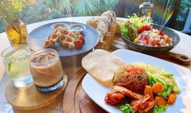 Sarapan di Hotel Sebaiknya Dilakukan Awal atau Waktu Akhir?