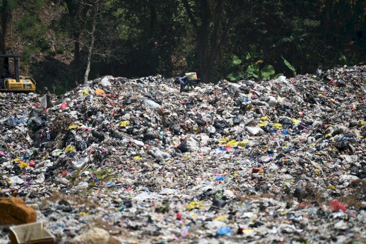 Bahas Persoalan Sampah, Pj Gubernur Jabar Gelar Pertemuan dengan Pimpinan DPRD Jabar