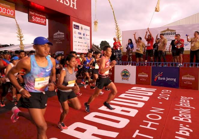 Bonus Rp 100 Juta untuk Pemecah Rekor Borobudur Marathon