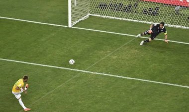 Gegara Tos sama Kiper, Malah Berujung Kena Penalti